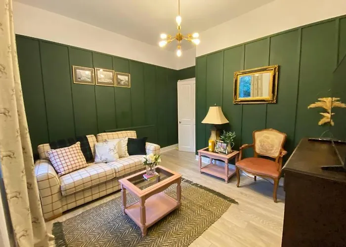 Old City Gem Flat
